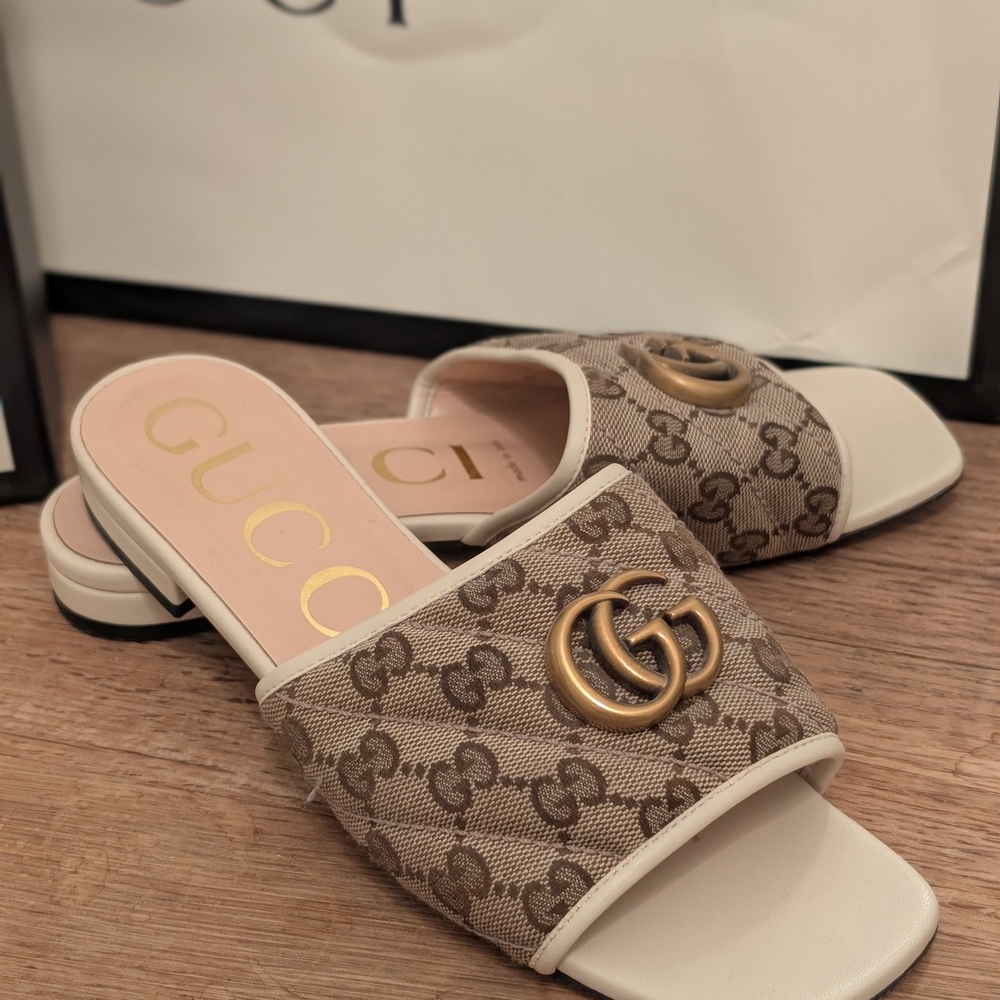 Gucci Women's Beige Slide Sandals
